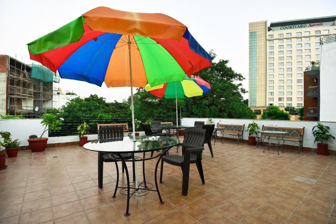 Studio Serviced Apartments Near Fortis Hospital Gurgaon Eksteriør billede