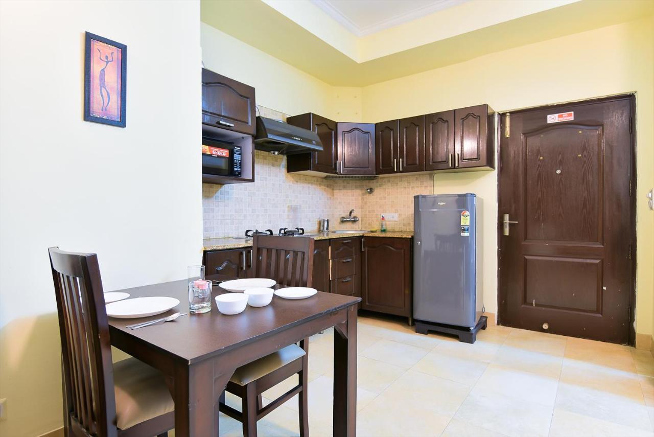 Studio Serviced Apartments Near Fortis Hospital Gurgaon Eksteriør billede