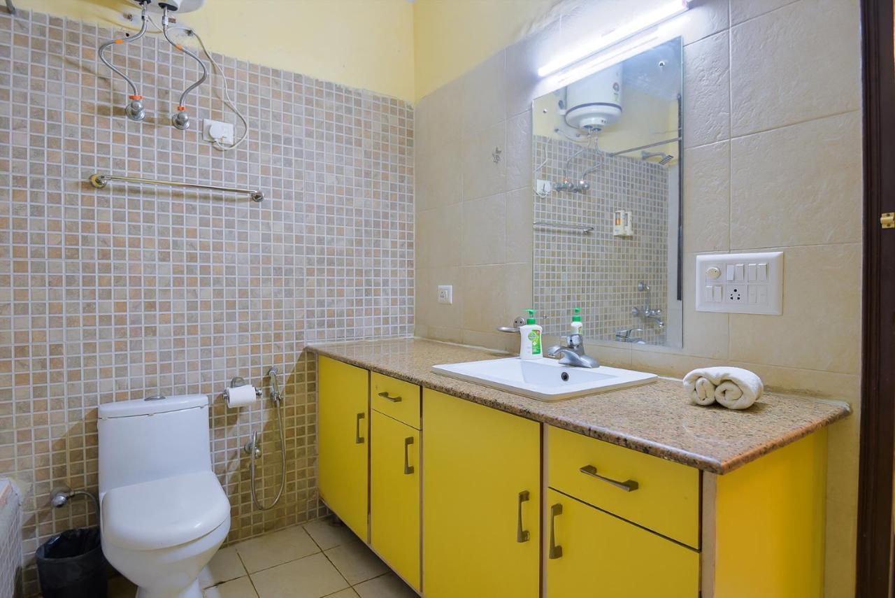 Studio Serviced Apartments Near Fortis Hospital Gurgaon Eksteriør billede